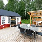 Getaway In The Wilderness