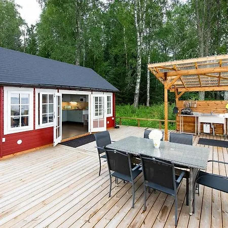 Getaway In The Wilderness